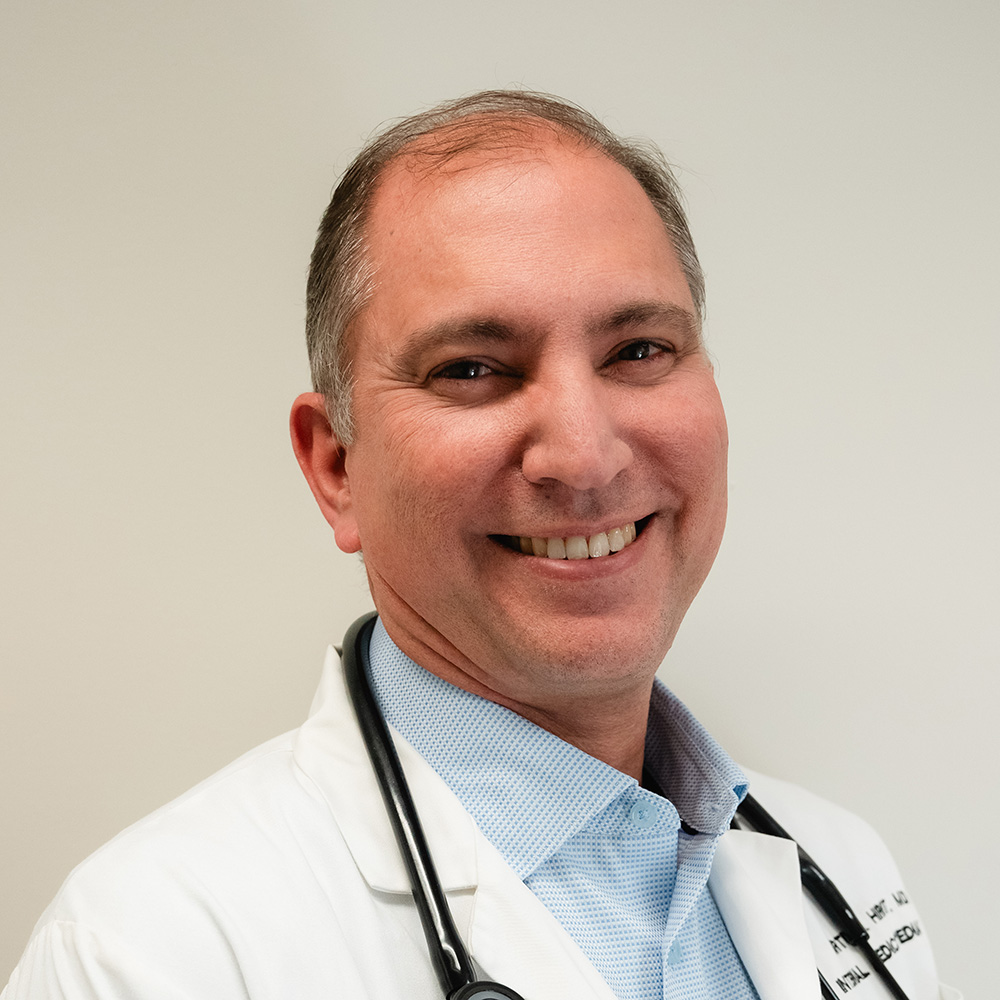 best-internist-doctor-in-kendall-dr-hiriart