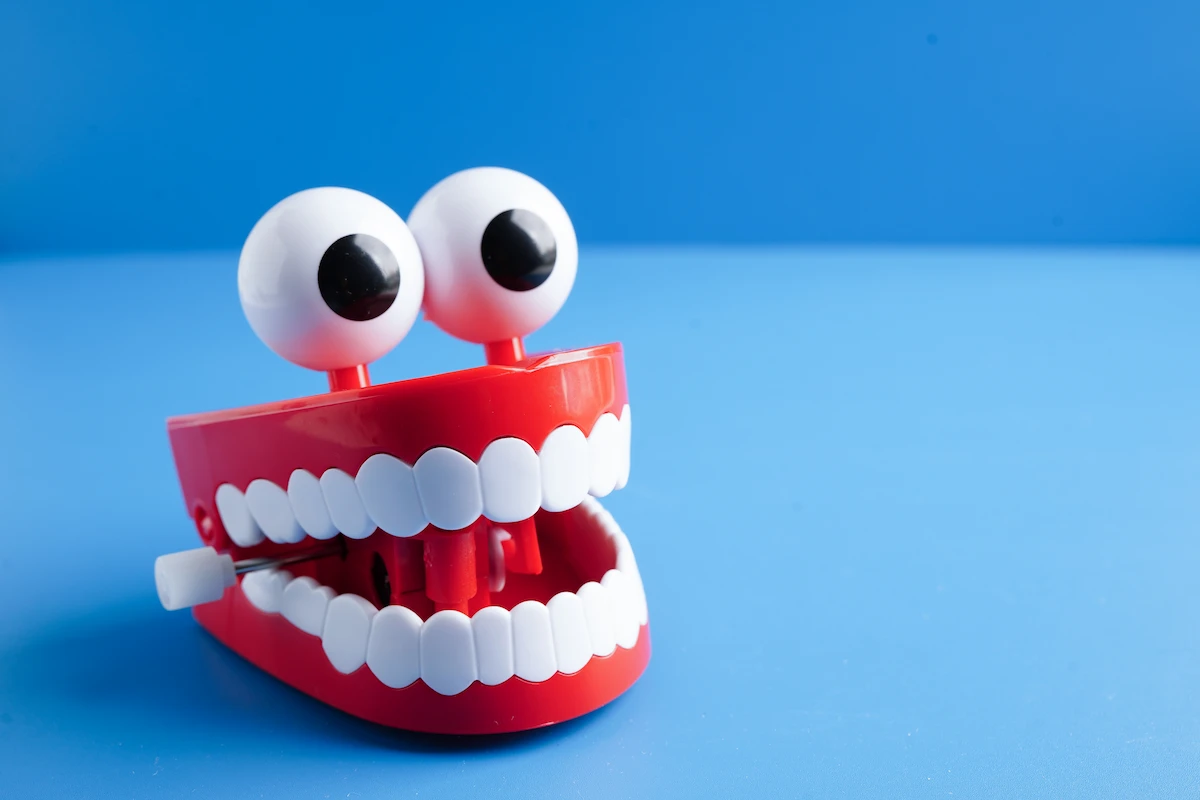 chattering-teeth chattering teeth when not cold