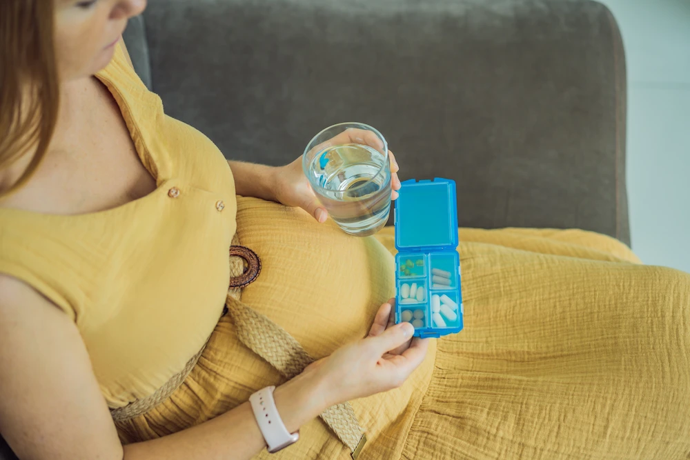 best-prenatals-in-miami A woman with the best prenatal vitamins in Miami